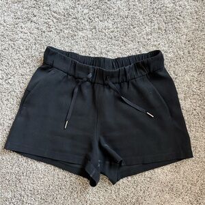 LULULEMON Black Women's Casual Shorts on the fly